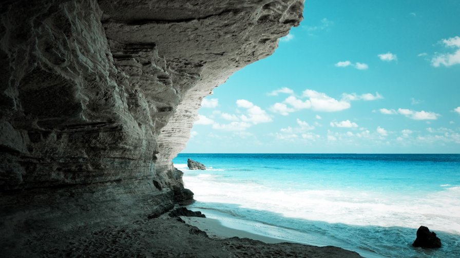 Amazing Beautiful Blue Water and Beach