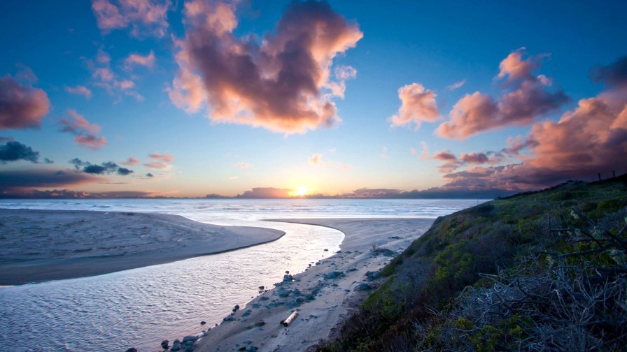 Beautiful Beach on the Lake