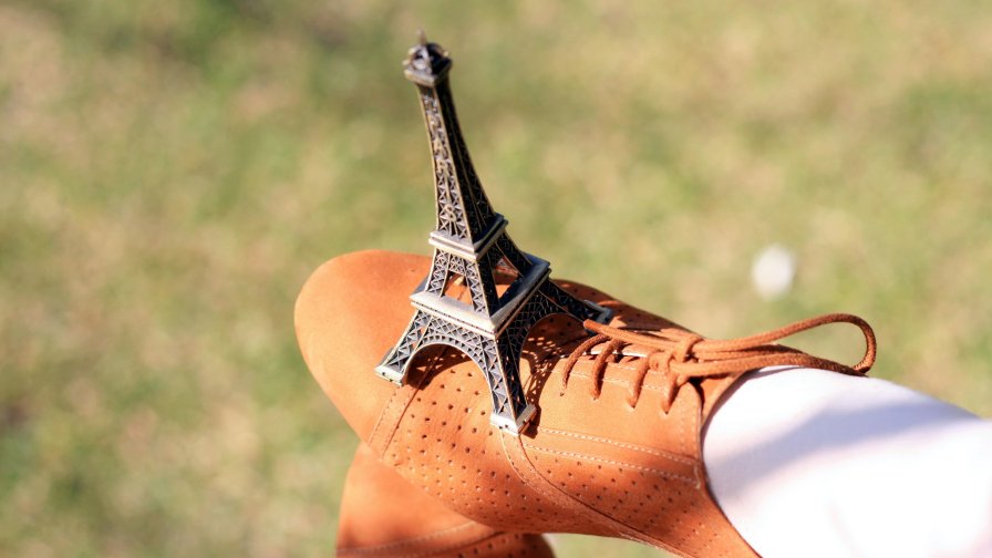 Eiffel Tower on the Shoes