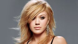 Kelly Clarkson is the Beautiful Sexy Blonde Girl