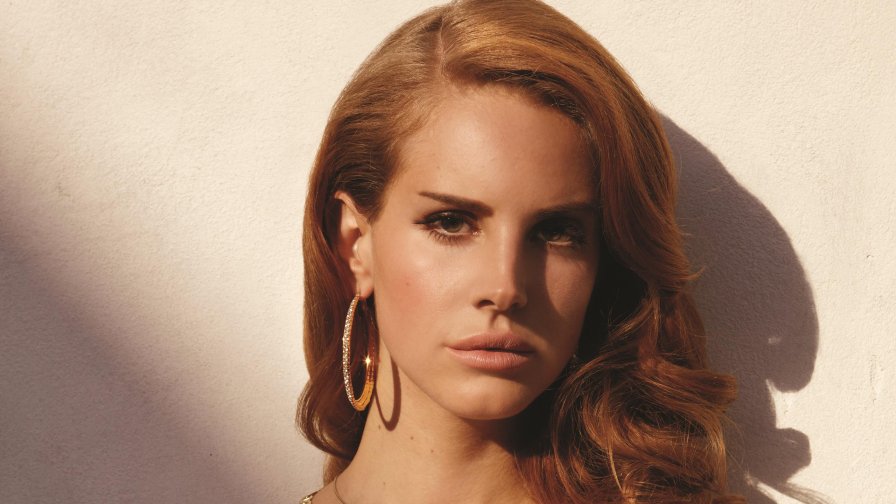 Lana Del Rey Pretty Young Girl with Big Lips