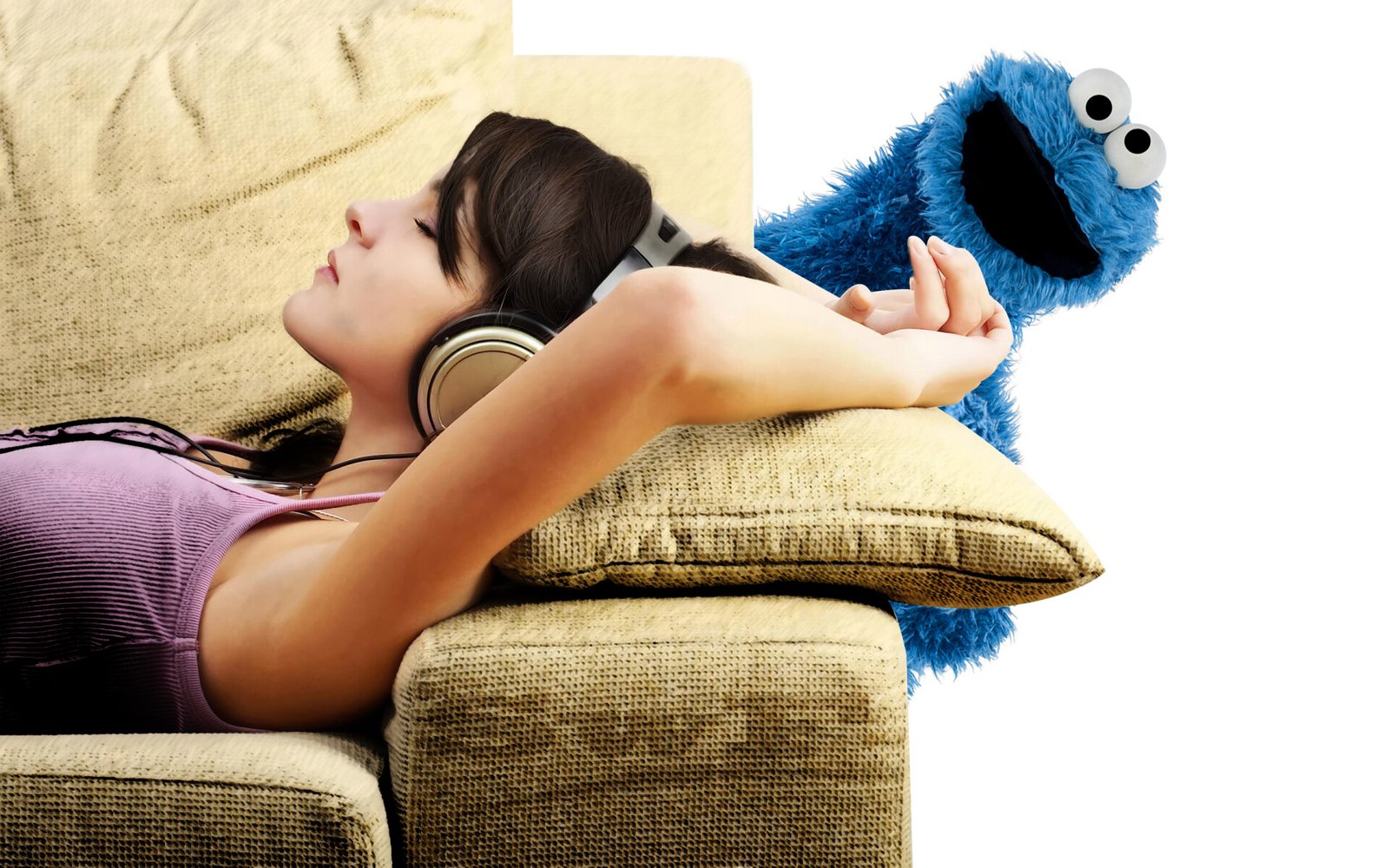 Sleeping Girl Listen the Relax Music