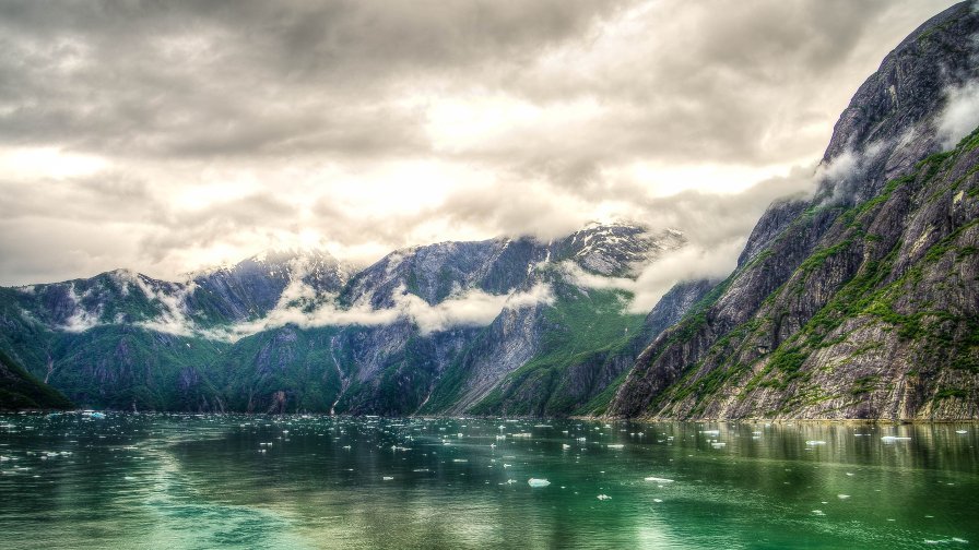 Tracy Arm Fjord Alaska Beautiful Lake and Mountains