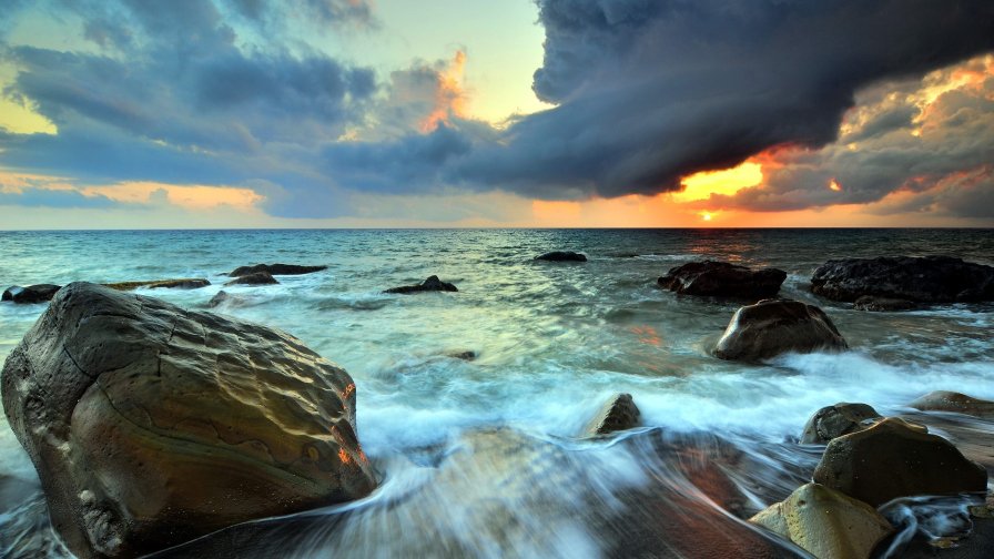 Waves of Blue Ocean